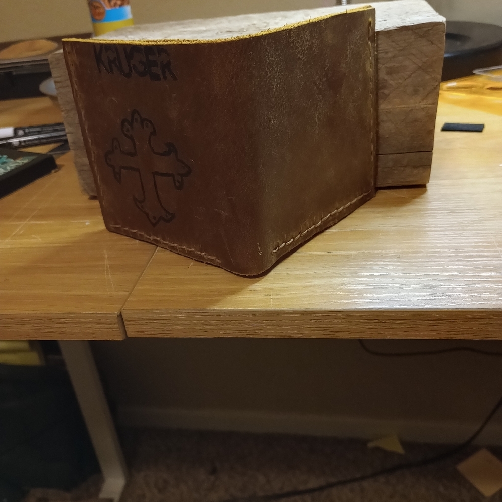 Men's hand made wallets, hand stitched, 100% cow hide leather